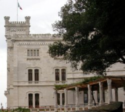 Castello di miramare - foto 2