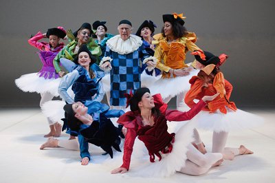 Cercando Picasso: Giorgio Albertazzi con ballerine