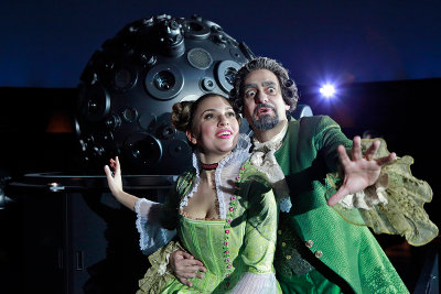 Una scena dell'opera lirica 'Il mondo della luna', di Baldassarre Galuppi