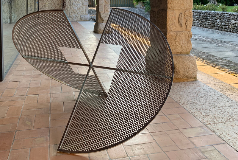 Jacques Toussaint - Statico_ Dinamico, 2022 - lamiera forata Acciaio inox