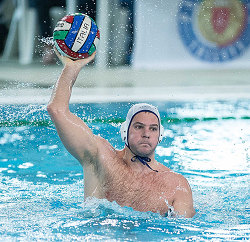 Un'immagine della partita di pallanuoto