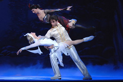 Una scena di Swan Lake on Ice