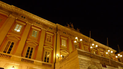 Il teatro verdi visto di sbieco