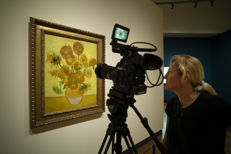 Una scena del docufilm Van Gogh - I Girasoli di David Bickerstaff
